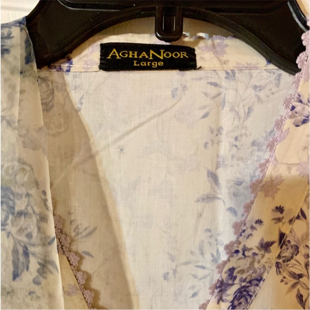 AGHA NOOR Floral Patterned Dress with Blue Accents - Picture 4 of 10